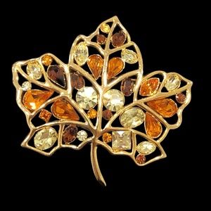 NOLAN MILLER CRYSTAL AUTUMN COLORS MAPLE LEAF GOLD TONE BROOCH